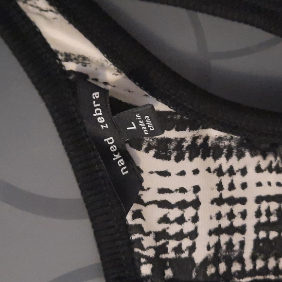 Tank top - Picture 2 of 3